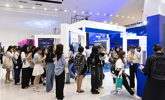 Try Everything 사진3